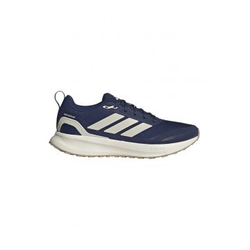 Pantofi Runfalcon 5 cu finisaj rezistent la apa - pentru alergare - Alb optic/Bleumarin