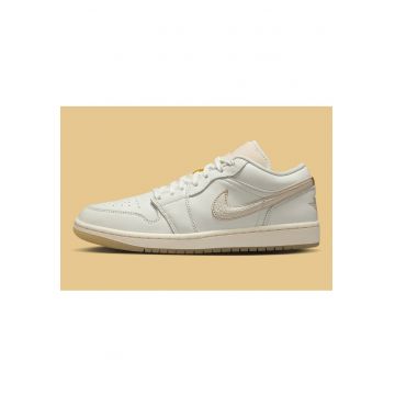 Pantofi sport  Air Jordan 1 Low - bej - marime 36 EU - pentru baschet