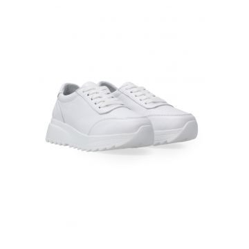 Pantofi sport din piele naturala cu partea superioara perforata