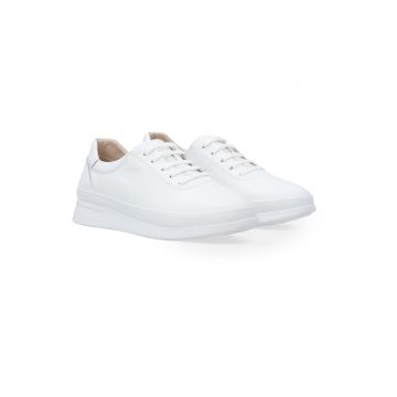 Pantofi sport din piele naturala cu talpa joasa