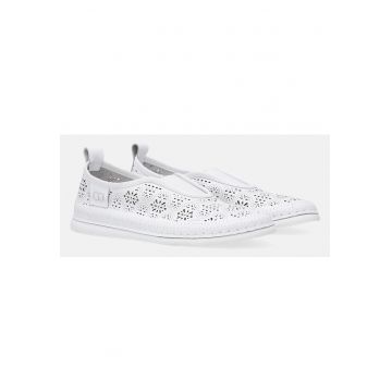 Pantofi sportccu partea superioara ajurata -