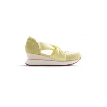 Pantofi sport de piele intoarsa cu decupaje Tuhelj - Galben