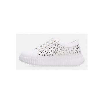 Pantofi sport din piele cu perforatii