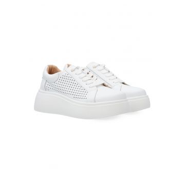 Pantofi sport din piele cu perforatii decorative si talpa wedge