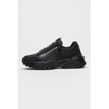 Pantofi sport cu talpa cu aspect masiv si imprimeu logo - Negru