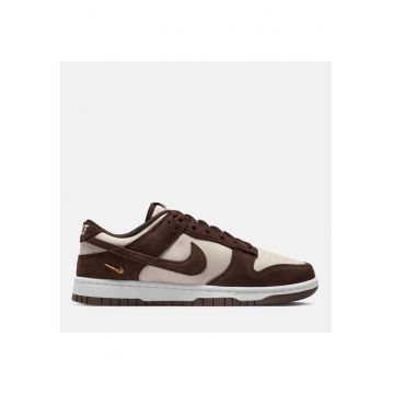 Pantofi sport cu talpa joasa si insertii din piele intoarsa Dunk Low SE