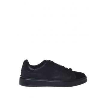 Pantofi sport de piele intoarsa si piele cu perforatii - Negru
