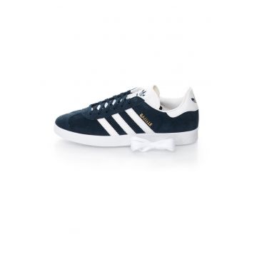 Pantofi sport Gazelle din piele intoarsa - Alb/Bleumarin