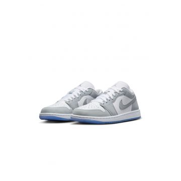 Pantofi sport Wmns Air  1 Low Re - Alb