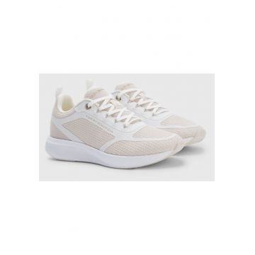 Pantofi sport cu garnituri din plasa