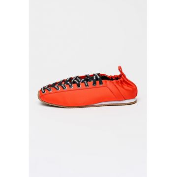 Pantofi sport textili cu sireturi contrastante - Rosu