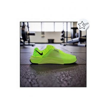 Pantofi Sport Barbati -  Metcon 10 Amp - Marimea 42 - Simple Inseritii Multicolor - Placa Hyperlift Ofera Stabilitate La Ridicarea Greutatilor - Spuma ReactX Asigura Amortizare Dinamica - Varf Largit Pentru Exercitii De Forta