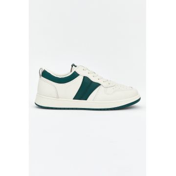 Pantofi sport din piele ecologica cu detalii perforate - Verde padure/Alb murdar