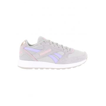 Pantofi sport cu profil jos din piele si material textil