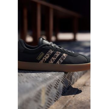 Pantofi sport din piele cu garnituri din piele intoarsa VL Court 3.0 - Negru/Maro inchis/Caramel