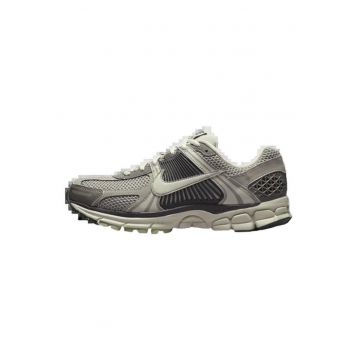 Adidasi sport barbati  Zoom Vomero 5 - gri - piele ecologica - design sofisticat - tehnologie avansata