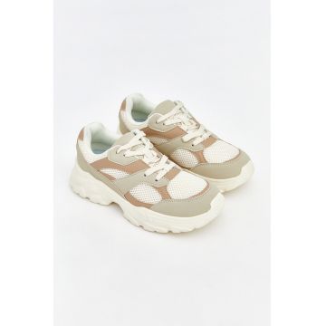 Pantofi sport masivi cu material exterior de plasa si piele ecologica - Alb murdar/Grej
