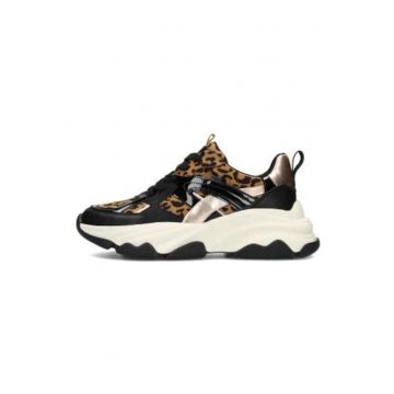 Pantofi sport cu talpa contrastanta