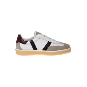 Pantofi sport de piele si piele intoarsa cu perforatii - Bej