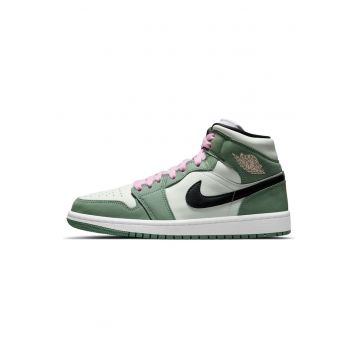 Ghete  W AIR JORDAN 1 MID SE CZ0774300