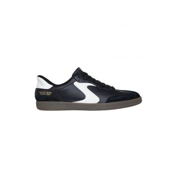 Pantofi sport slip-ins Relegate cu strat exterior de piele intoarsa - Negru/Alb optic