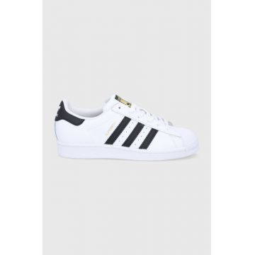 Adidas Originals Pantofi FV3284 culoarea alb, cu toc plat