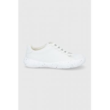 Camper ghete de piele Peu Stadium culoarea alb