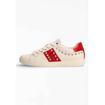 Pantofi sport de piele ecologica cu aplicatii de tinte