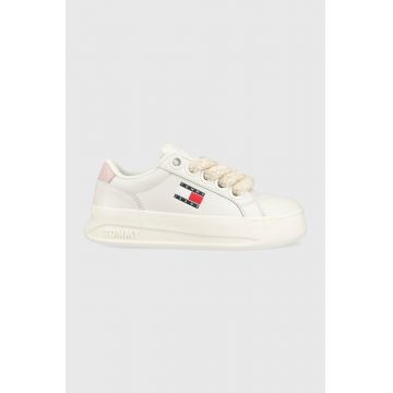 Tommy Jeans sneakers din piele CITY FLATFORM culoarea alb, EN0EN02117