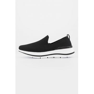 Pantofi sport slip-on