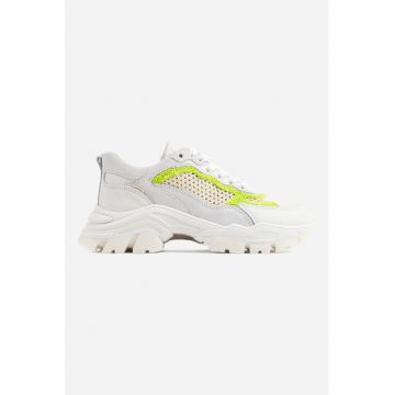 Pantofi sport cu talpa cu aspect masiv si garnituri din piele si piele intoarsa
