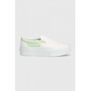 Vans tenisi Classic Slip-On Stackform femei, culoarea alb, VN0A7Q5RBGN1