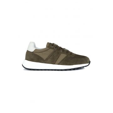 Pantofi sport cu detalii de piele intoarsa