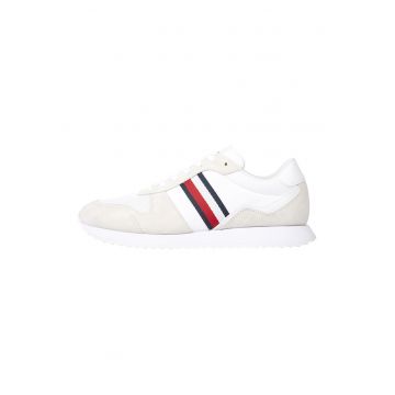 Pantofi sport cu insertii din piele intoarsa