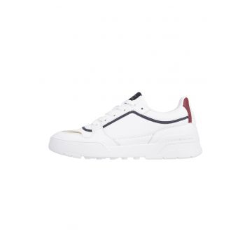 Pantofi sport de piele cu segmente perforate
