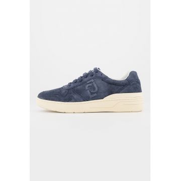 Pantofi sport de piele intoarsa cu logo in relief