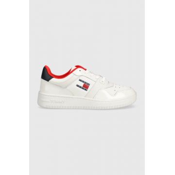 Tommy Jeans sneakers din piele TJW RETRO BASKET GLOSSY culoarea alb, EN0EN02206