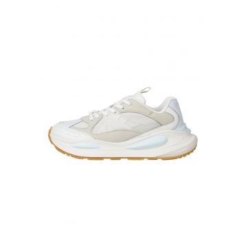 Pantofi sport cu detalii din piele
