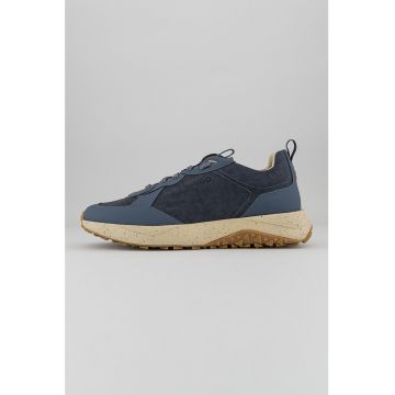 Pantofi sport cu talpa cu pete decorative