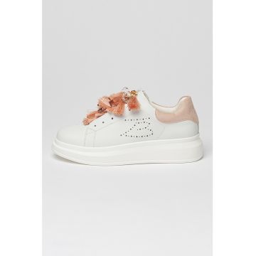 Pantofi sport de piele cu canafi decorativi