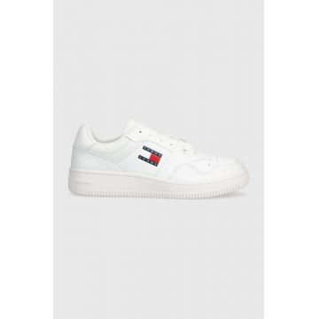 Tommy Jeans sneakers din piele TJM RETRO BASKET ESS culoarea alb, EM0EM01395