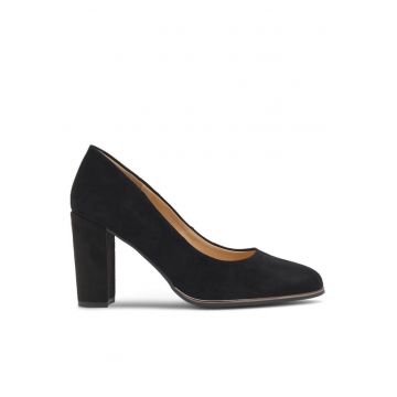 Pantofi sport de dama  fabricati din piele naturala - in nuanta de negru