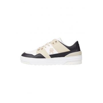 Pantofi sport din piele cu detalii din logo