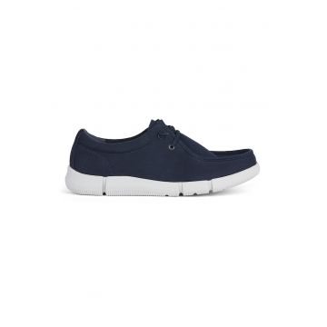 Pantofi boat cu garnituri de piele intoarsa