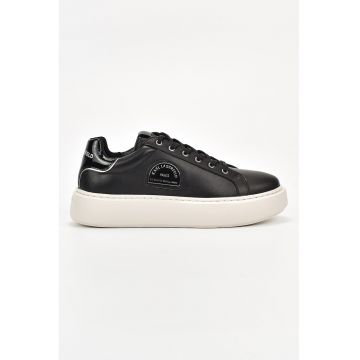 Pantofi sport din piele cu aplicatie logo metalica