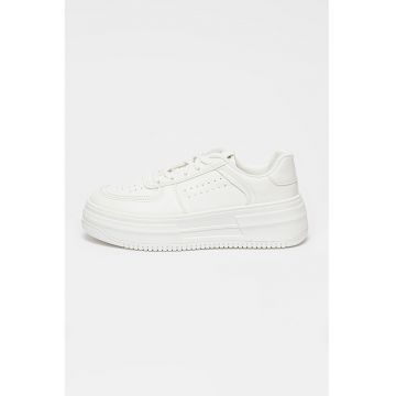 Pantofi sport uni din piele ecologica cu perforatii