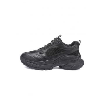 Pantofi sport cu aspect masiv
