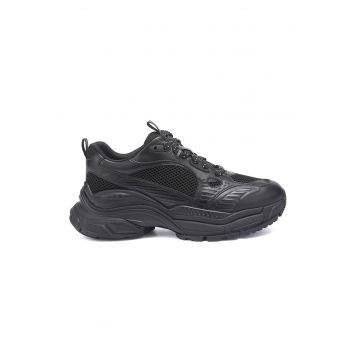 Pantofi sport cu aspect masiv