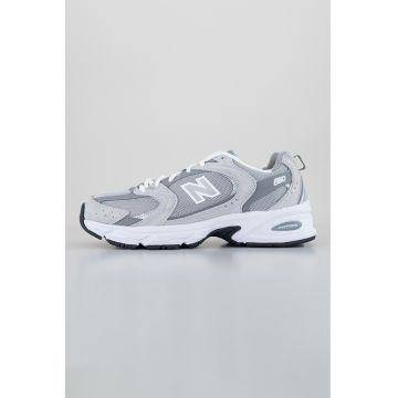 Pantofi sport cu garnituri de piele intoarsa