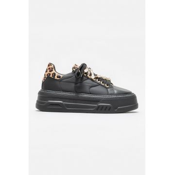 Pantofi sport flatform cu detaliu bijuterie